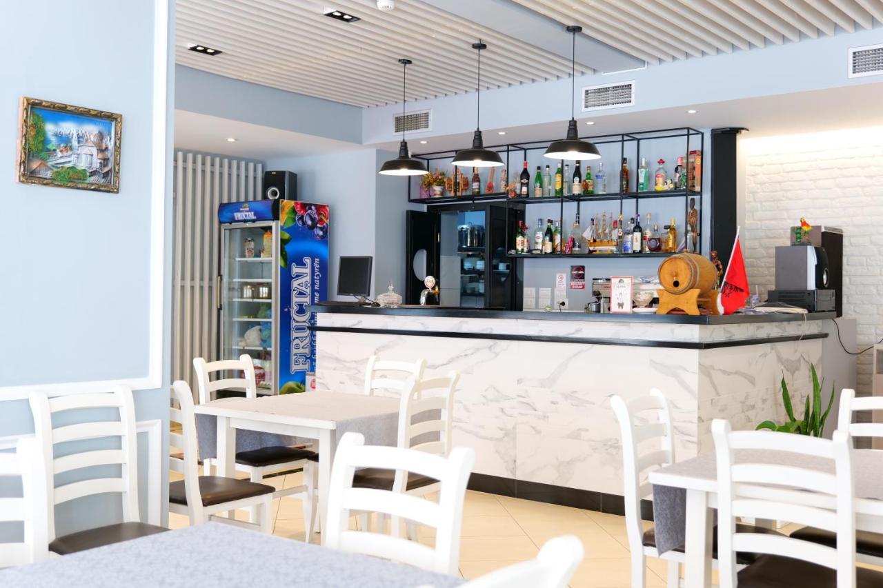 Hotel Alpha Sarande Exterior photo